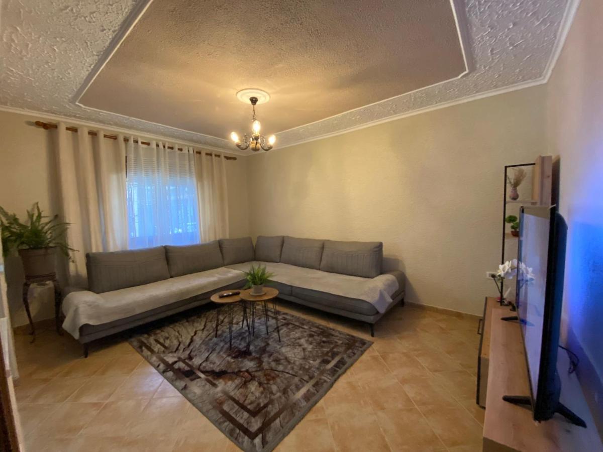 Lucas Apartment 2 地拉那 外观 照片