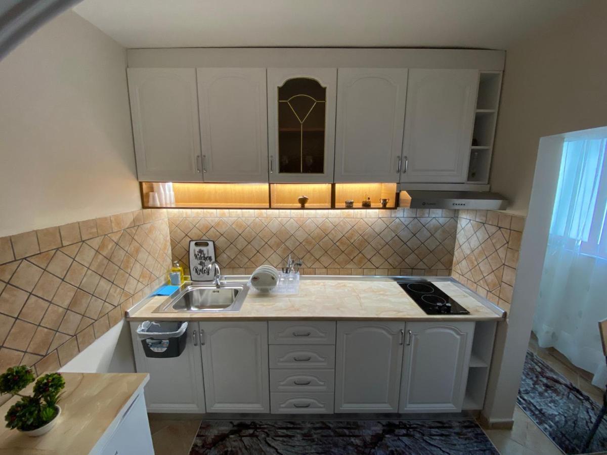 Lucas Apartment 2 地拉那 外观 照片